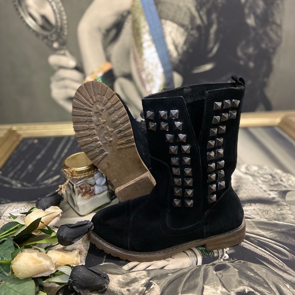 Winter Rockstudd Boot. Size - 38. Colour - Black - Picture 8 of 11